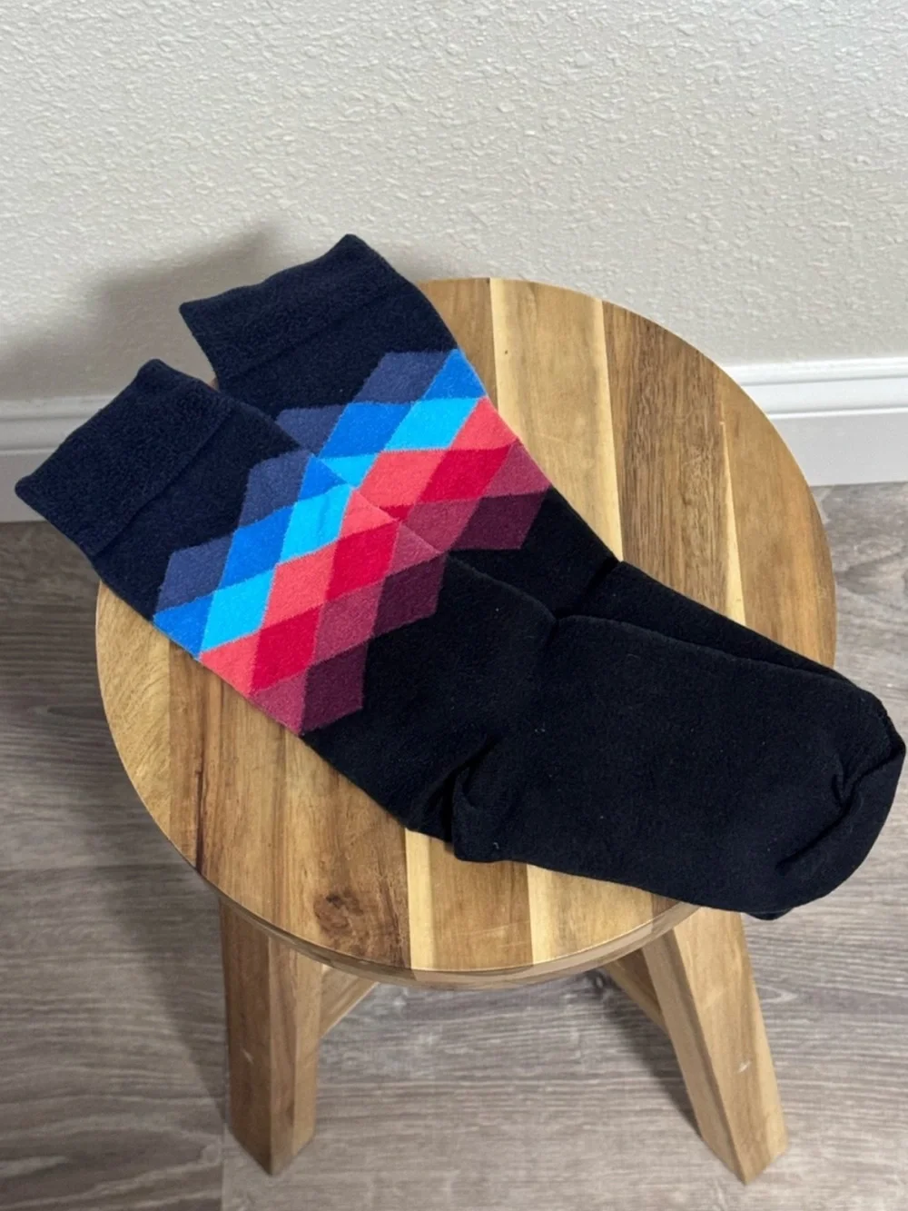 Happy Socks Unisex Colorful Argyle Crew Socks OSFM Multi-Color Blue Red Black